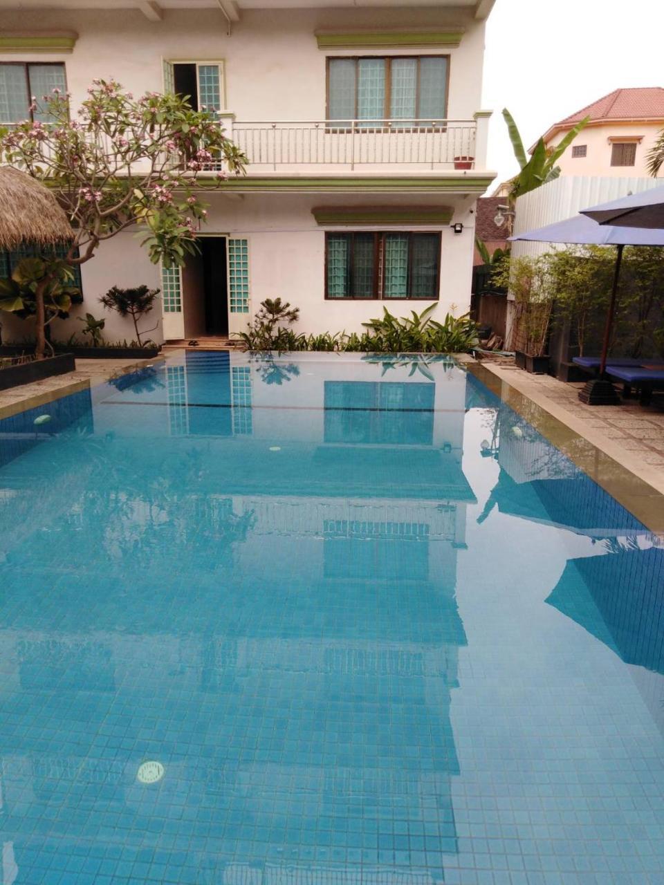 Damnak Riverside Villa Siem Reap Exterior foto